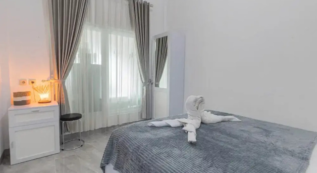 DJ House Yogyakarta, Rezervovat Hotel 3hvězdičkové hotely v Yogyakarta Province, 3*