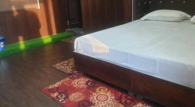 OYO 91829 Shiva Tourist Dhaba, Забронировать Отель Фаридабад штат Харьяна