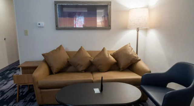 Четырёхместная студия Fairfield Inn & Suites Denton