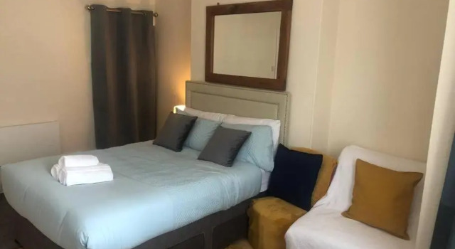 Marcela's Place - Private Studio near Heathrow