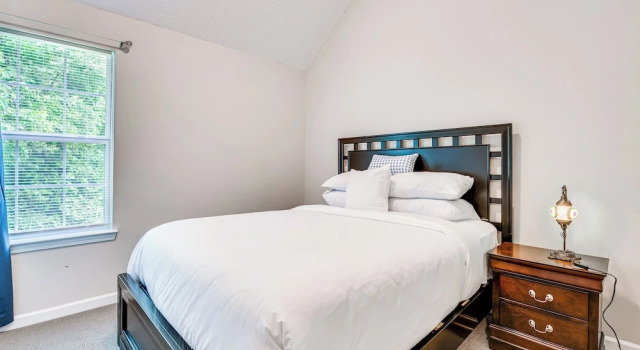 10 Mi to Stone Mtn Park: Spacious Home in Lithonia, Rezerwuj Hotel Stone Mountain Georgia