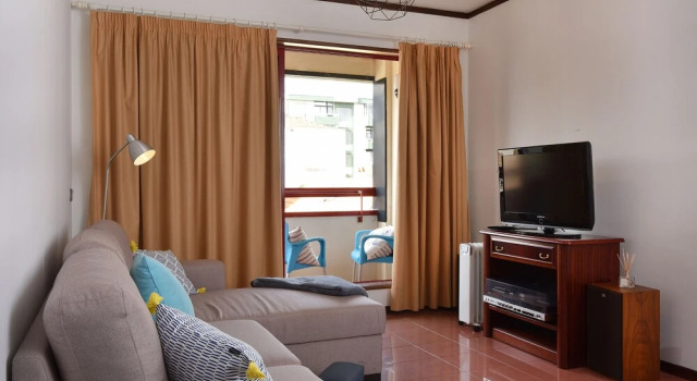 39 Sea Views Beach Apartment, Забронировать Апартаменты/квартира Отели Фигейра-да-Фош с парковкой, рядом с Пляж Фигейра да Фос, Парковка
