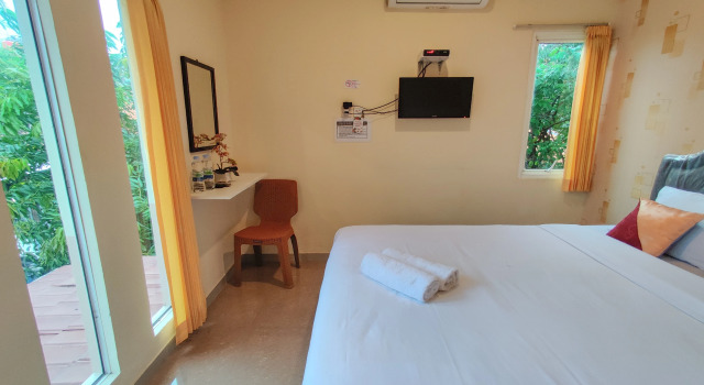Ayuning Guesthouse, Varaa Hotelli Semarang Central Java, lähellä Entertainment Plaza