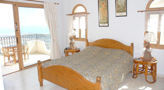 Villa Grigorius Afxentiou Avenue, Boek Villa Peyia Paphos