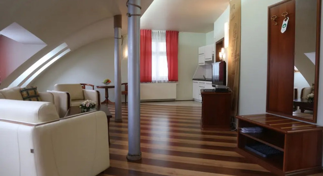 Апартаменты Deluxe Riverside Apartments Thalia