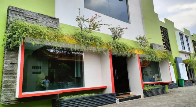 Lonari Hotel, Rezerwuj Hotel Medan Sumatra