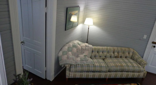 Grand Old Lady Hotel, Book Hotel Balsam North Carolina