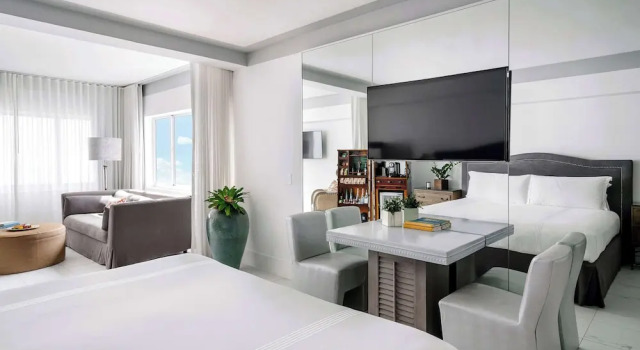 Двухместная Номер-студия oceanfront Nautilus Sonesta Miami Beach