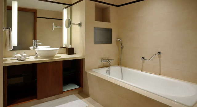 Люкс Hilton Bangalore Embassy GolfLinks