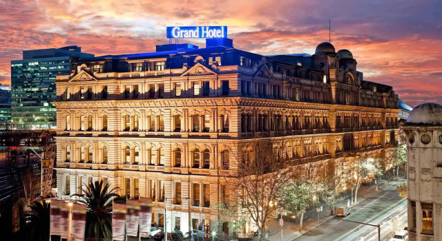 Grand Hotel Melbourne, Забронировать Отель Докландс Мельбурн, рядом с Пристань для яхт «Е»