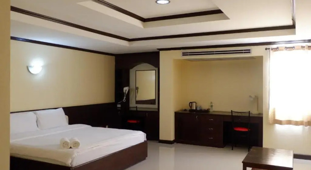 Люкс Auychai Grand Hotel