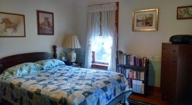 Fish & Loaves Bed and Breakfast, Book Hotel Numidia The Poconos