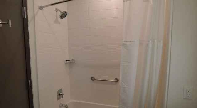 Четырёхместный номер Standard Wingate by Wyndham Austin North - Round Rock