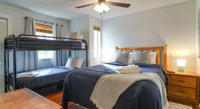 Апартаменты Lovely Gatlinburg Condo: Pool < 2 Mi to Tramway!
