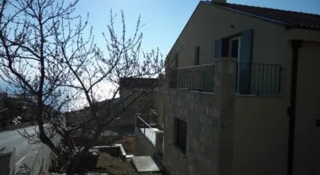 Apartments Denis, Varaa Huoneisto Hotellit Split-Dalmatia pysäköinnillä, Pysäköinti