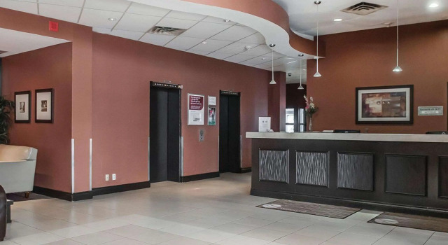 Comfort Hotel Airport North, Book Hotel SPA Hotels in Ontario, SPA