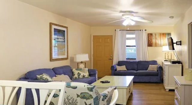 Estero Island Beach Club, Забронировать Отель Отели Fort Myers Area с парковкой, Парковка