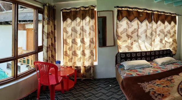 Royal palace, Забронировать Отель Пахалгам Jammu & Kashmir Ski