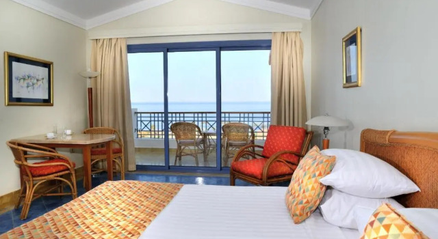Трёхместный номер Standard с видом на море Ecotel Dahab Bay View Resort