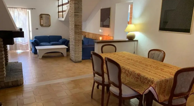 Appealing Holiday Home in Treia With Garden, Reservar Hotel Hotéis em Treia com piscina, Piscina
