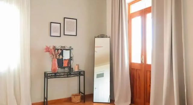 Anima Sarda Bed & Wine, Забронировать Отель «постель и завтрак» Отели Трезнурагес с парковкой, Парковка