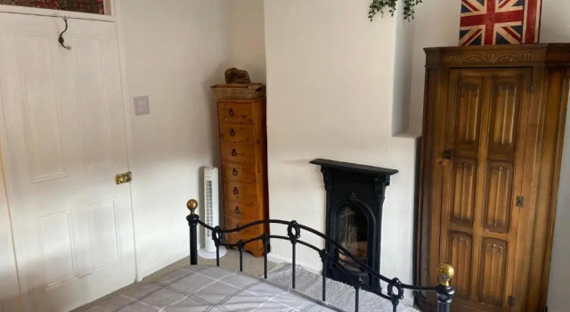 18th Century Cosy Cottage in Snitterfield