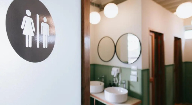 Кровать в общем номере (женский номер) Muan Hotel