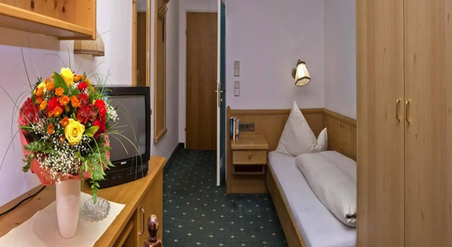 Gasthof Batzenhaeusl, Rezervovat Hotel Hotely v Tyrolsko se snídaní, Snídaně