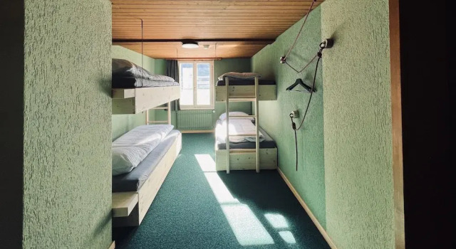 Четырёхместный номер Standard HOTEL ALPINA EINHORN - Self-Check-In