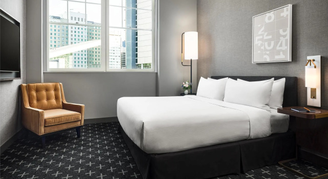 Двухместный полулюкс The Slate Hotel Denver Downtown, Tapestry by Hilton