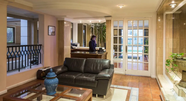Park Plaza Apartments