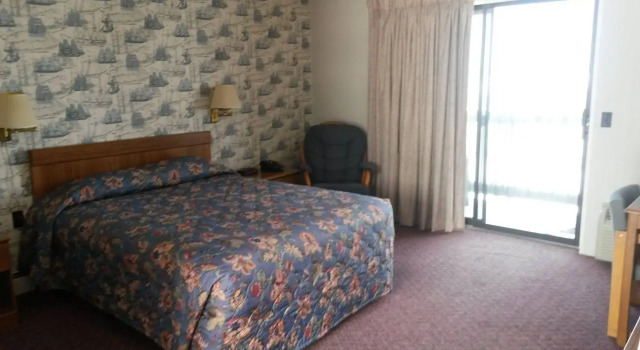 Driftwood Motel, Buchen Sie Motel Rogers City Michigan