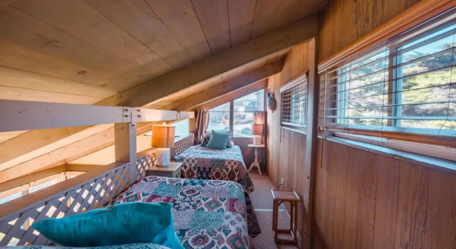 Seamist Beach Cottage, Private Beach & Ocean views, Book Hotel Occidental Sonoma County