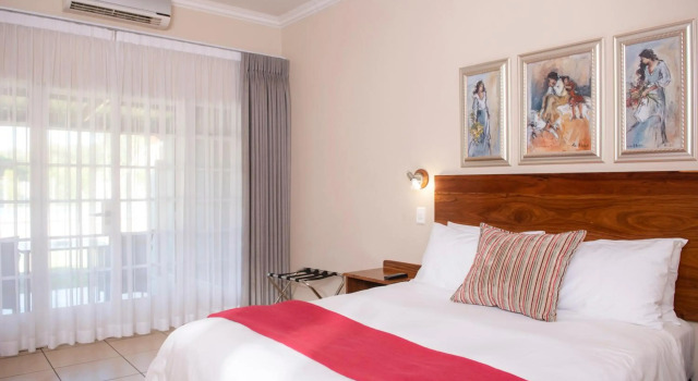 Palm Park Hotel, Book Hotel Lephalale Waterberg