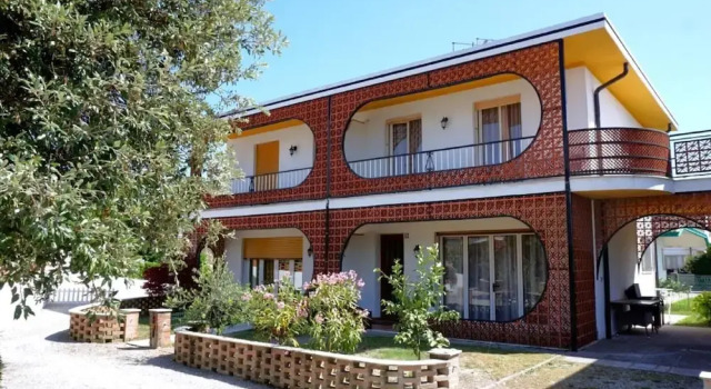 Relaxing Villa in Caorle for 8
