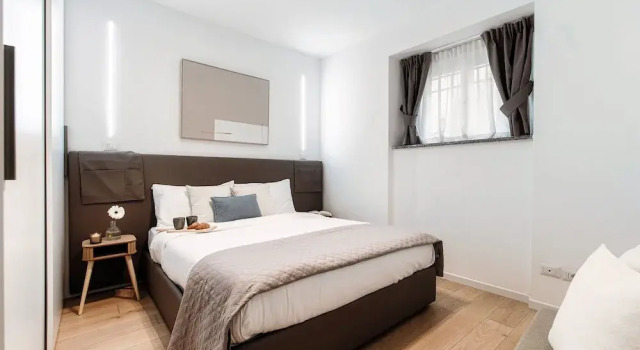 Rafael White Home