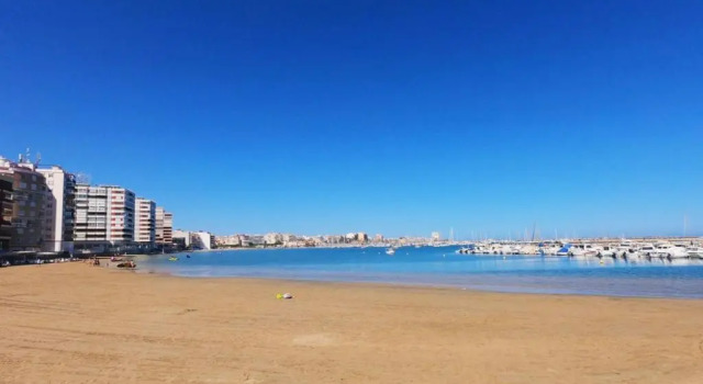 Апартаменты Apartamento en Torrevieja a 50m playa
