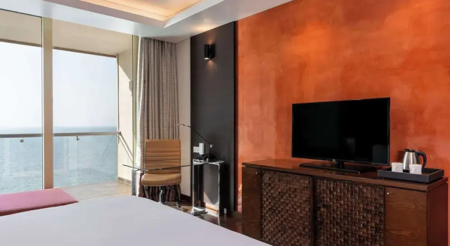 Suite 2 camere con balcone e con vista sull'oceano Radisson Blu Hotel, Conakry