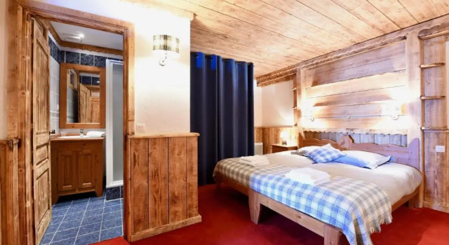 Ancolies Val Thorens, Prenota Appartamento Hotel a Alvernia con parcheggio, Parcheggio