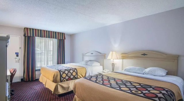 Четырёхместный номер Deluxe Motel 6-London, KY