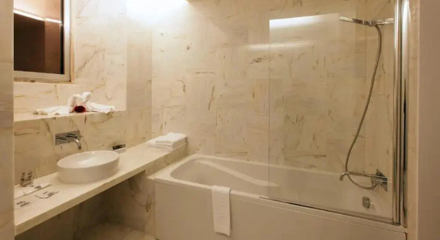 Двухместный люкс HD | Duecitânia Design Hotel