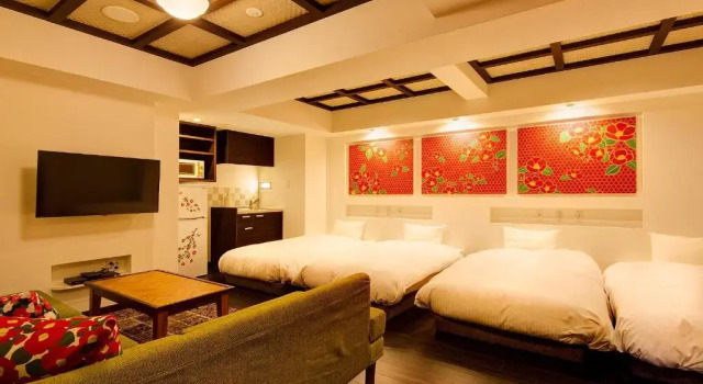 Четырёхместный номер Karaoke Hotel Sanrriott Kitahama