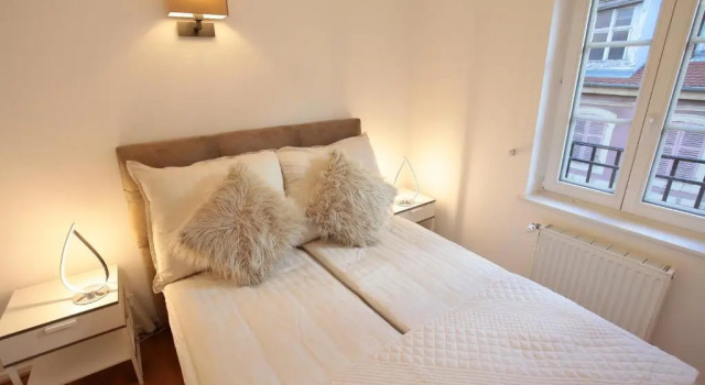 Honey-Sorgatina, Book Apartment Colmar 