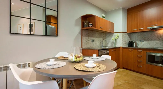 Up Rooms Banyoles, Забронировать Отель Отели и гостиницы Баньолес, Отель