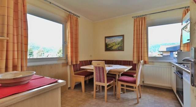 Апартаменты c 1 комнатой с балконом Hotel Garni Zerza