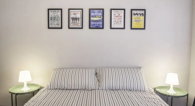 Fab Four Guest House, Забронировать Гостевой дом Гостевые дома Сассари, Гостевой дом