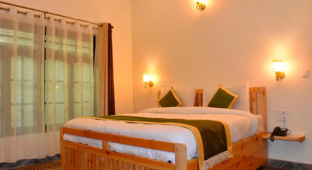 Hotel Walnut Creek, Boek Hotel Pangot Uttarakhand
