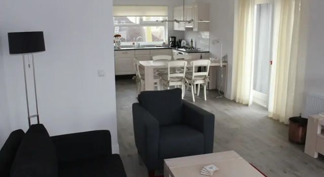 Comfortable Villa With Combi-microwave, Near Terherne, Prenota Villa Terherne Frisian lakes