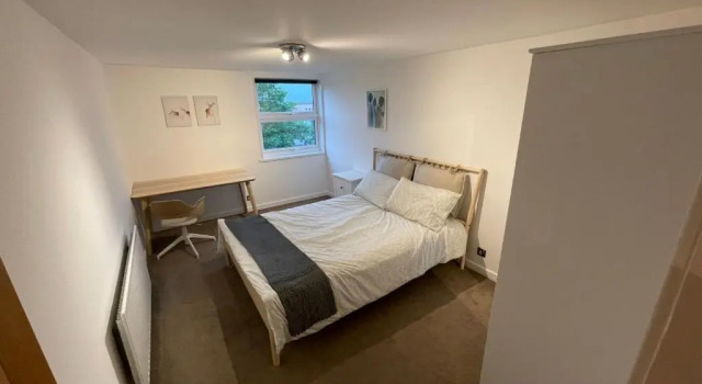 Spacious 2-Bedroom Flat Near Surbiton Station, Boek Hotel Surbiton Groot-Londen