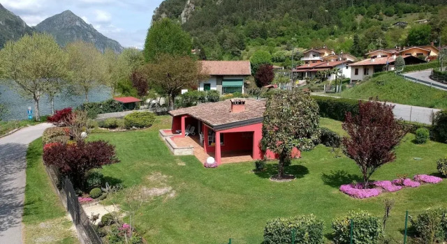 Вилла Villa by Lake Idro With Panoramic Views